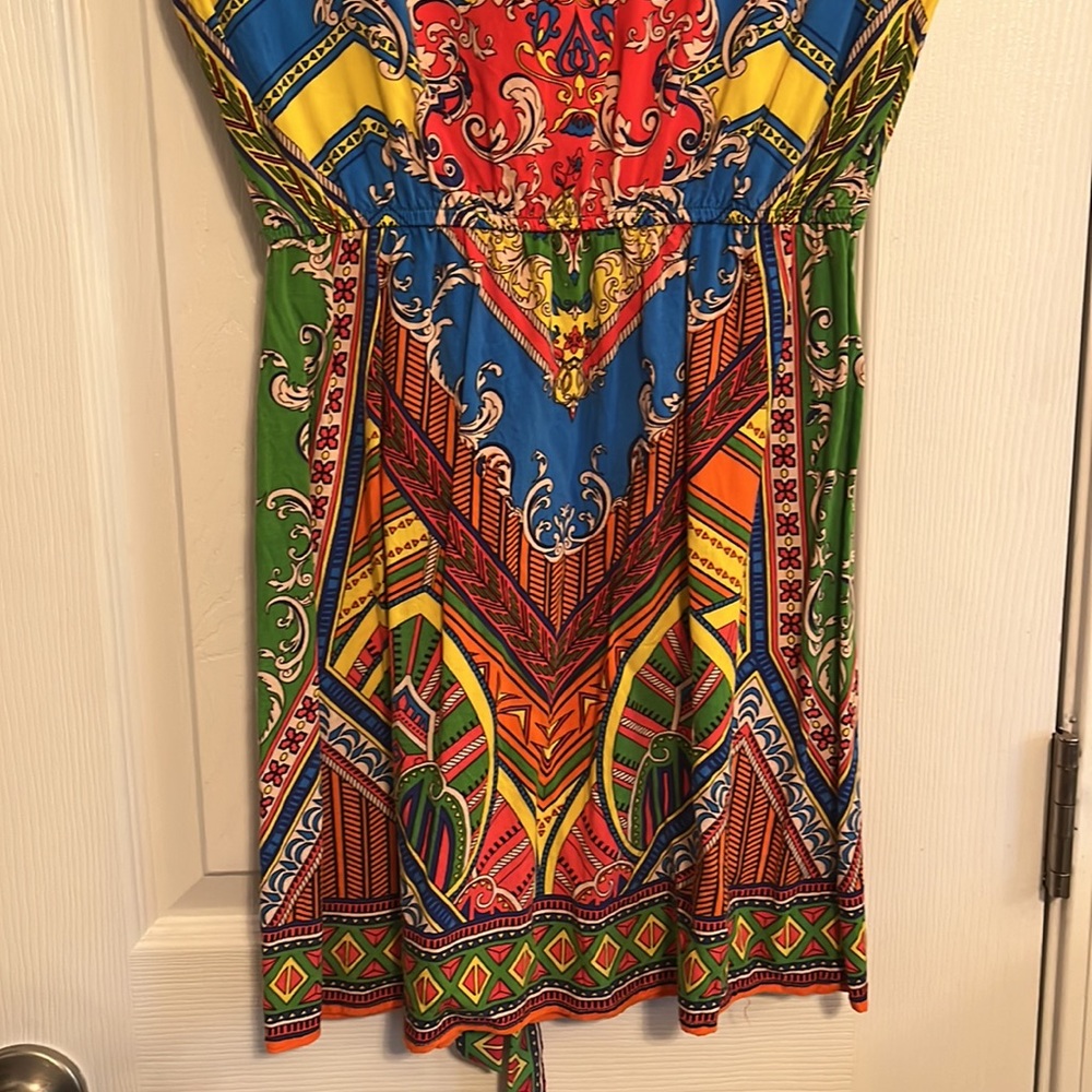 Geometric Patterned Tunic - Picture 6 of 7